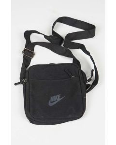 VINTAGE NIKE SHOULDER BAG